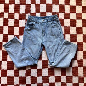 FashionNova Light Blue Wash Jeans Size 5